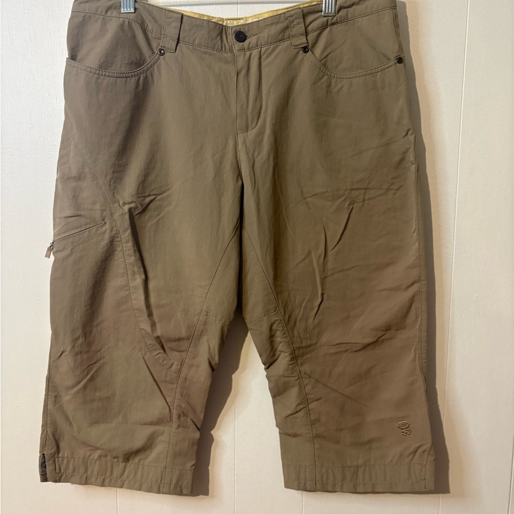 Mountain Hardwear Tan Cargo Shorts